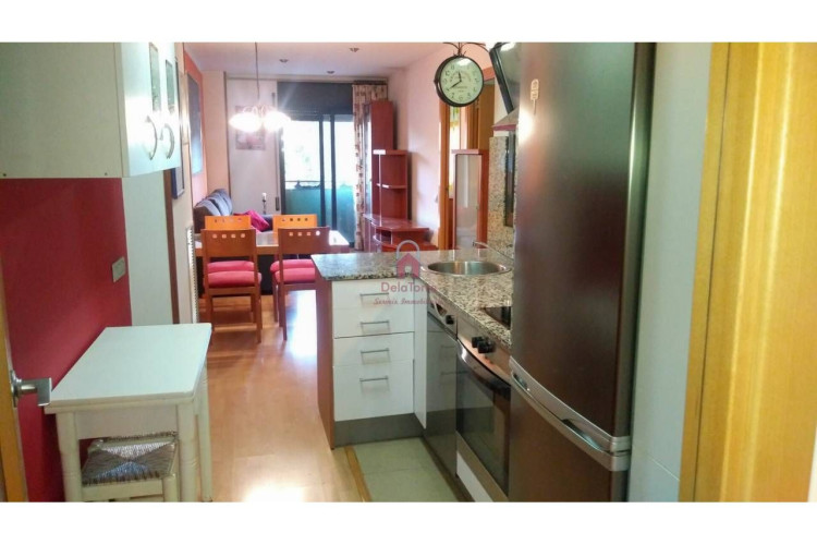 Poetesa Capara, Sant Pere Nord