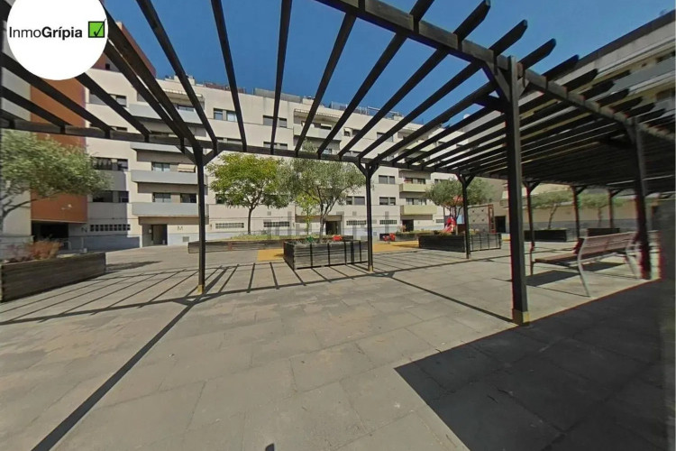Piso en Barrio Les Arenes