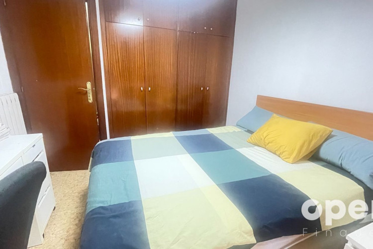 Mestre Serrat, Barri del Centre