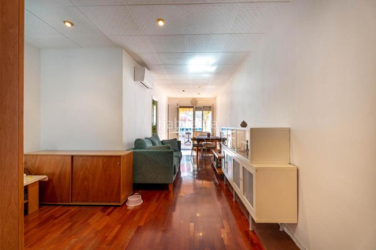 Casa  143 m2 amb pati 40 m2 sud i garatge per 2 cotxes en Terrassa