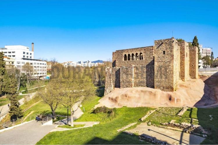 Pius XI, Vallparadu00EDs - Antic Poble de Sant Pere