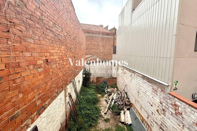 Casa justo al lado del impresionante parque de vallparadís, esta es tu oportunidad! en Terrassa