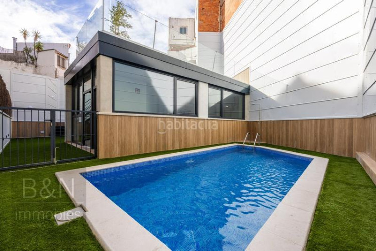 Dúplex experimenta el lujo de vivir en el corazón en una residencia pasiva! disfruta de todas las comodidades que puedas imag en Terrassa
