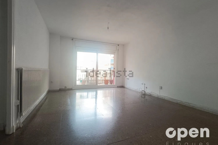 Piso en avenida de Josep Tarradellas