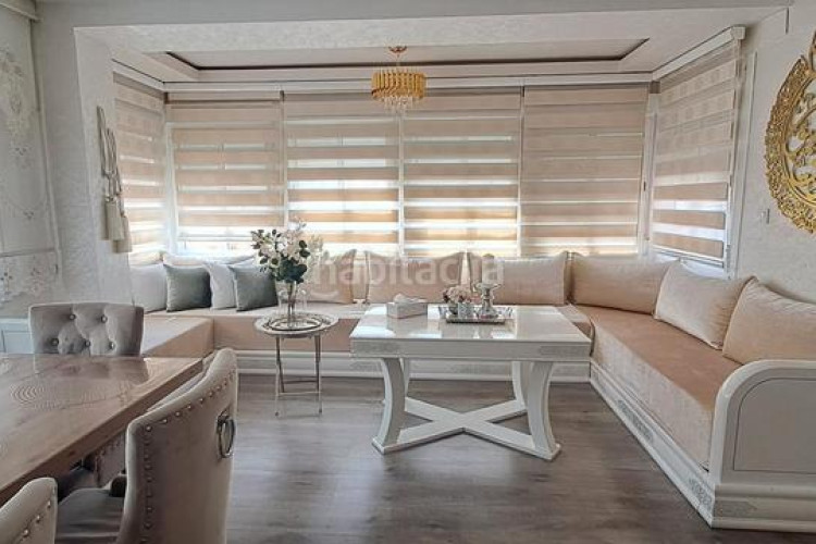 Piso zona de Ca n'Anglada. ático de 2habs + 1 lav. + 2 terrazas en Terrassa
