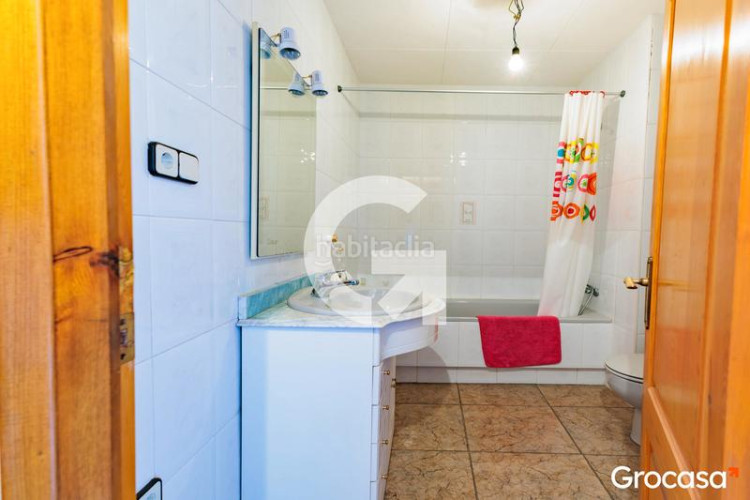 Piso oportunidad única dos pisos independientes en el centro en Terrassa