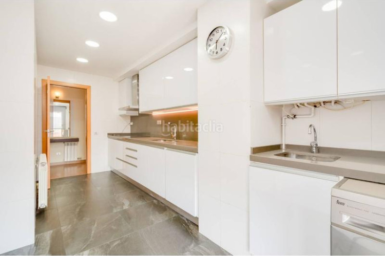 Piso Cementiri Vell, unico en la zona en Cementiri Vell Terrassa