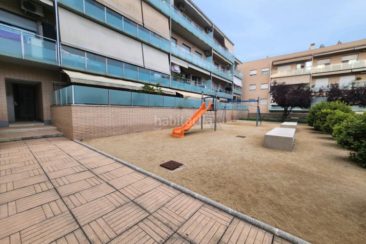 Piso terraza a pie de comedor en Les Arenes - La Grípia - Can Montllor Terrassa