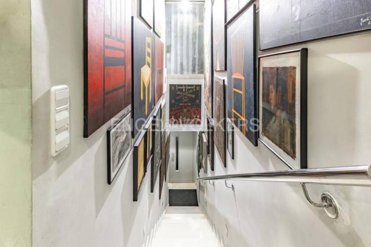 Casa espectacular casa adosada con 2 plazas de garaje en Terrassa