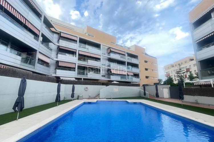 Piso en lacetania 58 pis amb pàrquing i traster inclòs en finca en zona cominitàtia i piscina en Terrassa