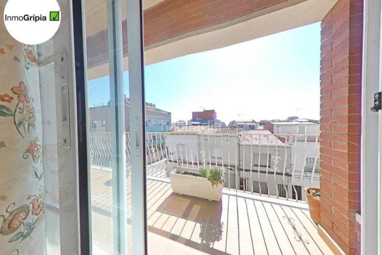 Casa  en venta en les arenescan montllorla grípia08227 en Terrassa