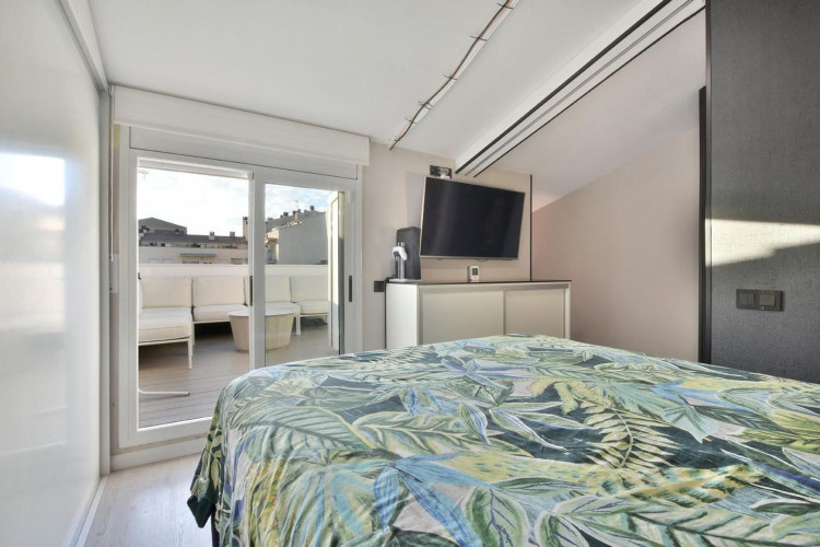 Calle de Sevilla, Egara