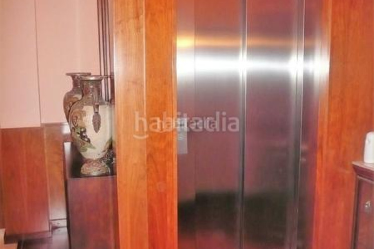 Casa gran casa cantonera en Ca n'Aurell Terrassa