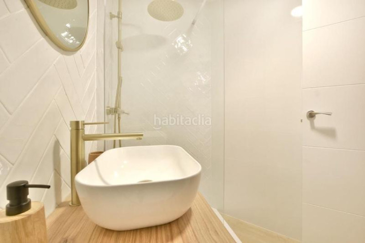 Casa chalet adosado en venta en Les Arenes - La Grípia - Can Montllor Terrassa