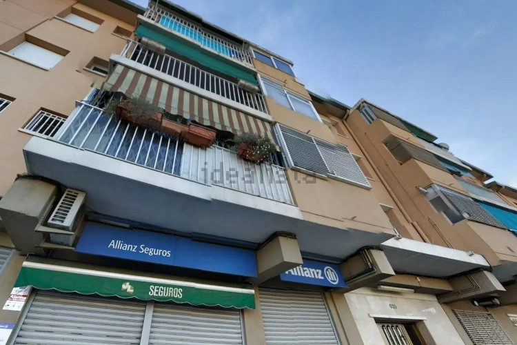 Piso en Barrio Les Arenes