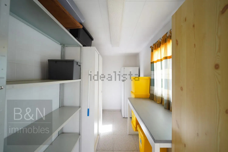 Una planta baja con alma de hogar y dos terrazas que te invitan a disfrutar de la vida