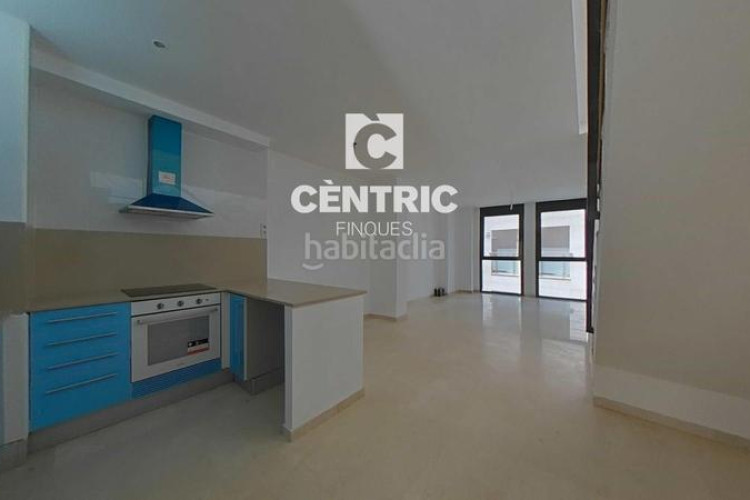 Dúplex piso reformado con 3 habitaciones y alquiler activo inversión con recorrido! en Terrassa