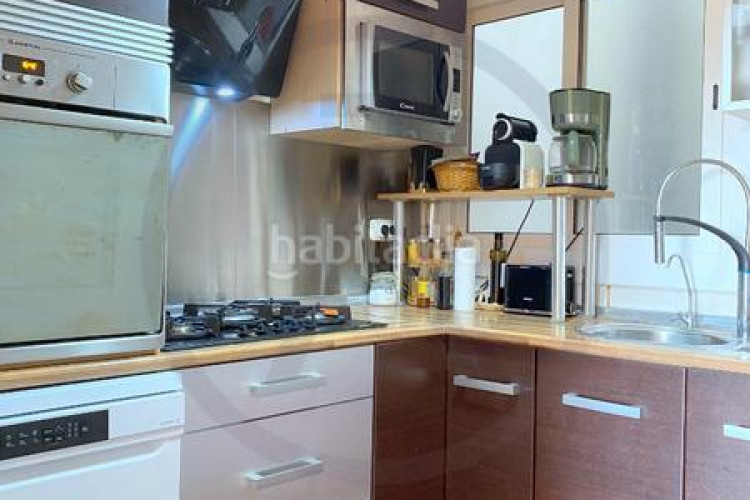 Piso muy amplio y reformado! en San Pere Terrassa