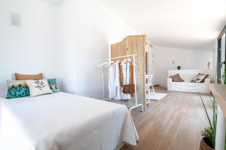Dúplex  de obra nueva en la calle catalunya, sant pere. 3 habitaciones y terraza 30m. en Terrassa