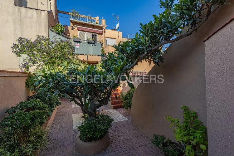 Chalet adosado en Barrio La Cogullada