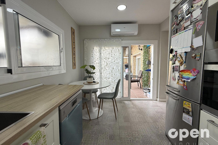 Marinel.lo Bosch, Cementiri Vell