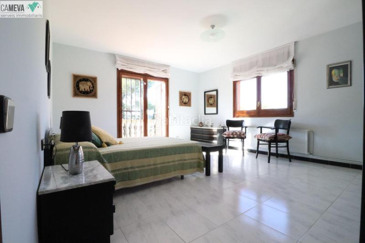 Casa única e impresionante finca a 4 vientos con piscina y jardin en Terrassa