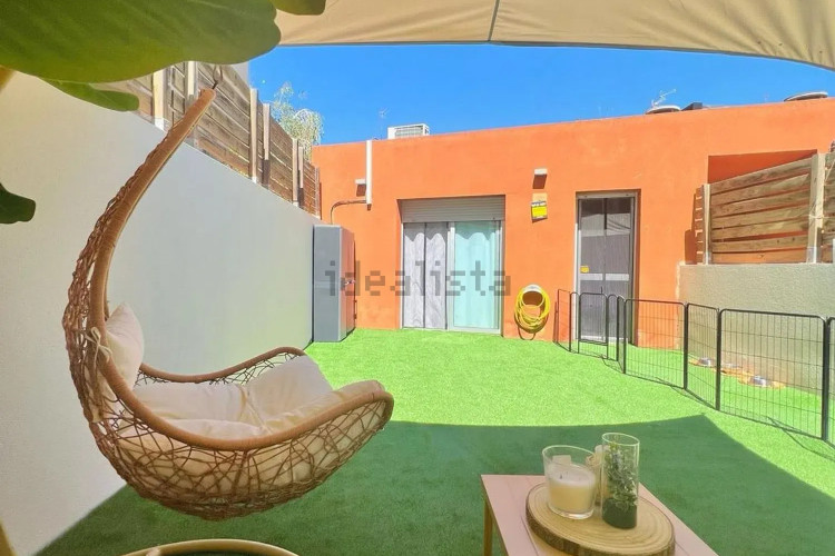 Chalet adosado en Barrio Roc Blanc