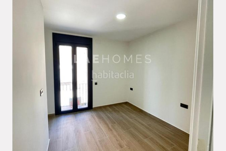 Dúplex  de obra nueva con terraza y buhardilla, a 10 min de fgc rambla en Terrassa
