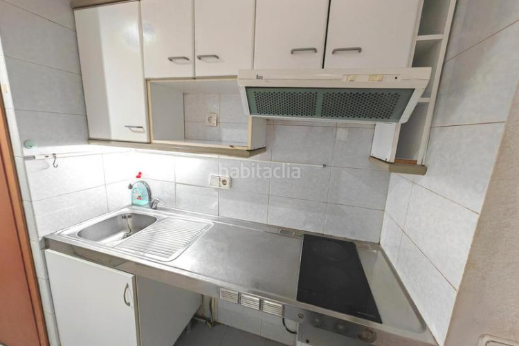 Loft zona de Cementiri Vell. loft con balcón en Cementiri Vell Terrassa