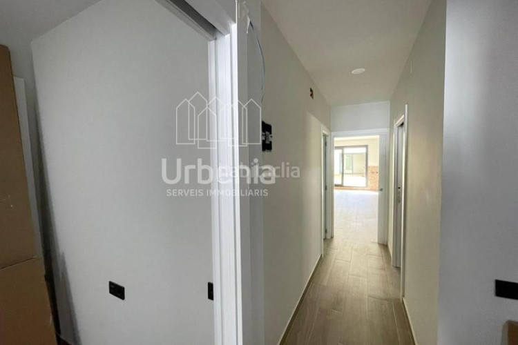 Piso  en venta en Ca n'Aurell Terrassa