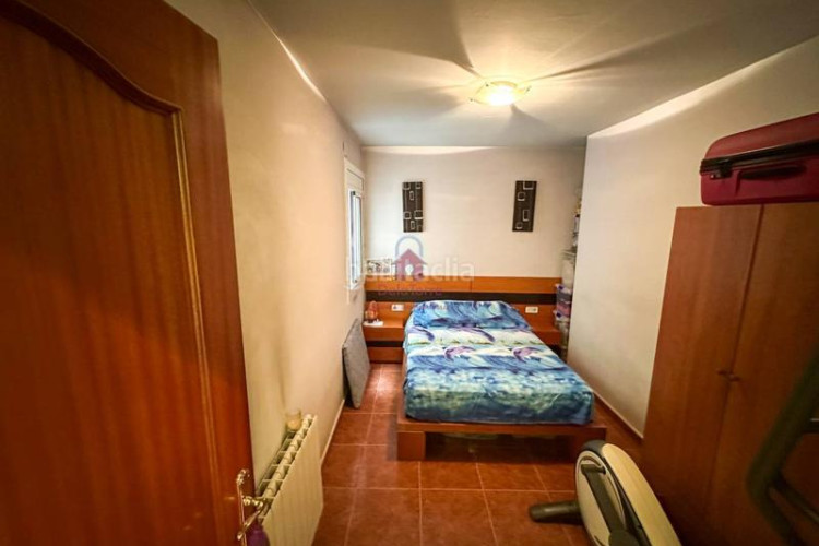 Piso  en venta luminoso, bien ubicado y listo para entrar a vivir! en Terrassa