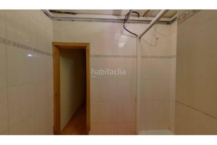 Piso  en venta en escola industrialplaça de catalunya en Terrassa
