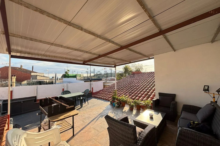 Chalet adosado en calle de la Manxa