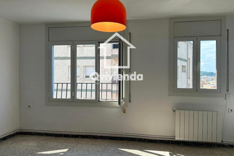 Piso  con espectaculares vistas en Can Palet en Terrassa