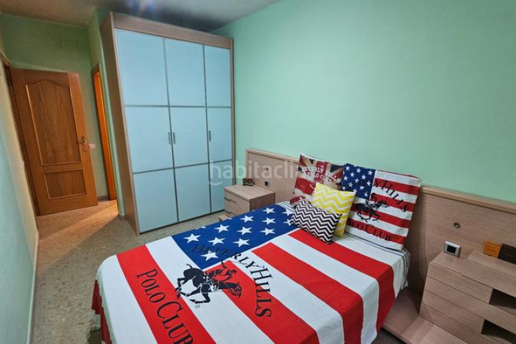 Planta baja en carrer de ricardo caro 31 exclusiva vivienda seminueva con parquing en Terrassa