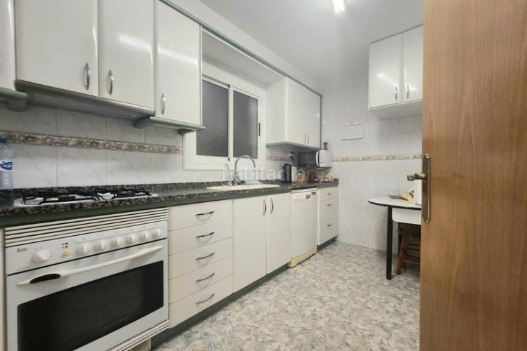 Piso amplio piso de 4 dormitorios en Torrent d'en Pere Parres Terrassa