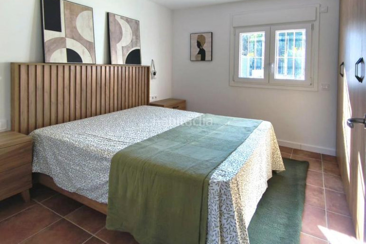 Casa acollidora casa a quatre vents situada en una zona privilegiada amb vistes espectaculars i a només 3 minuts . en Terrassa