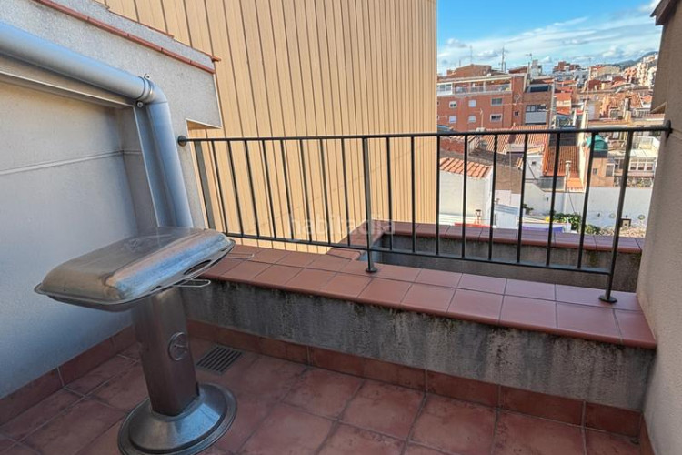 Dúplex magnifico duplex en el centro de sant pere con parquing y trastero en Terrassa