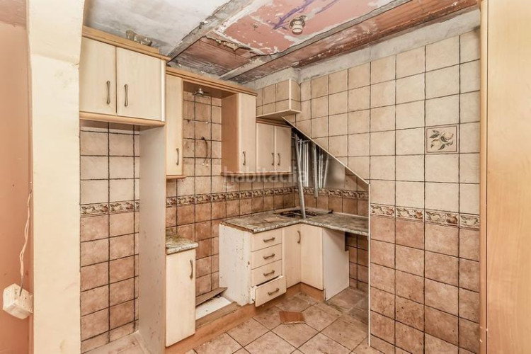 Piso dúplex con gran potencial para reformar en el corazón ! en Terrassa