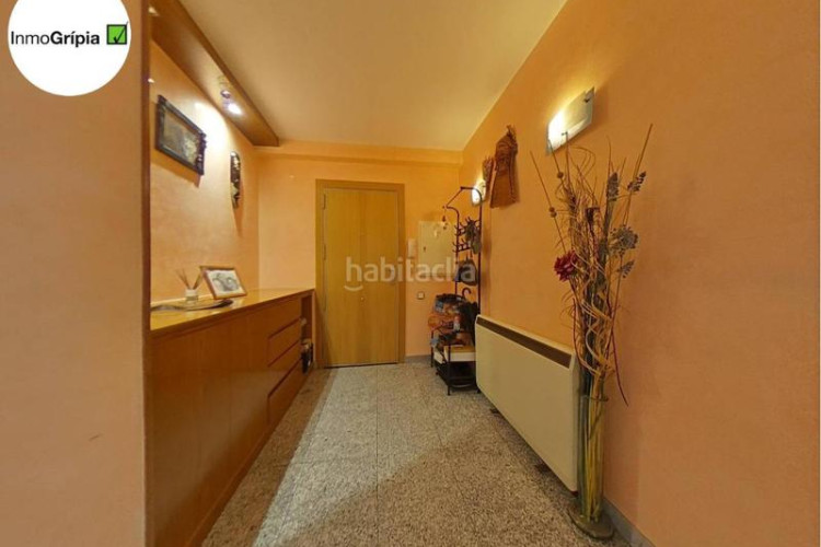 Piso  en venta en les arenescan montllorla grípia08227 en Terrassa