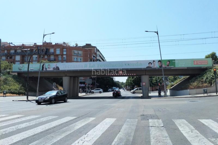 Piso en venta piso de 3hab con terraza en Can Boada Terrassa