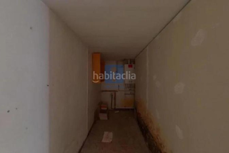 Piso inmueble ilegalmente okupado situado en el passeig del vintidos de juliol 766, bajos 4, , barcelona en Terrassa