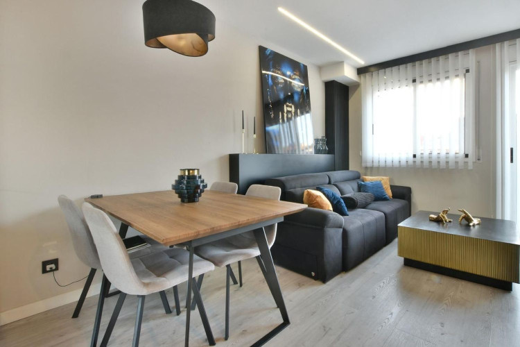 Calle de Sevilla, Egara