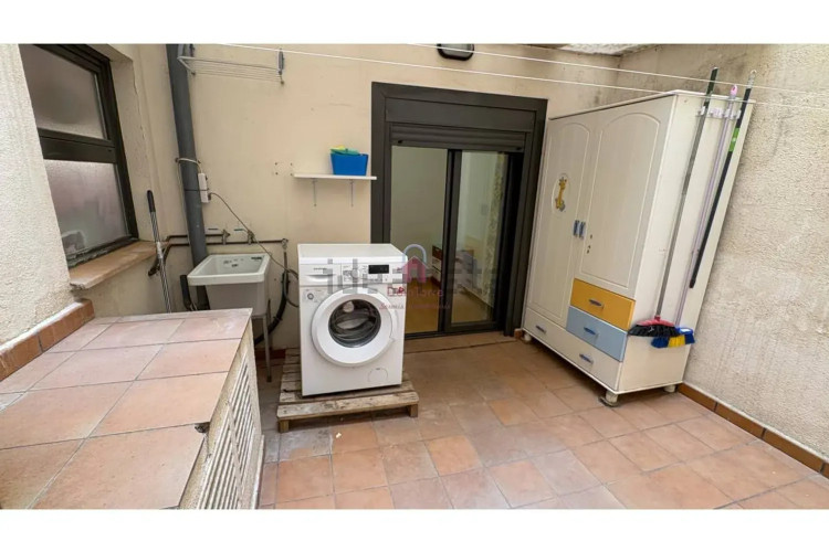 Piso en calle de la Poetessa Caparà