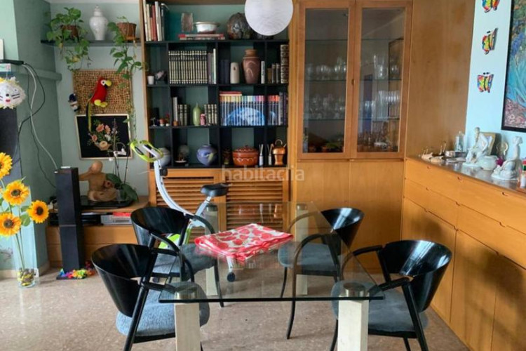 Piso  en venta en escola industrialplaça de catalunya en Terrassa