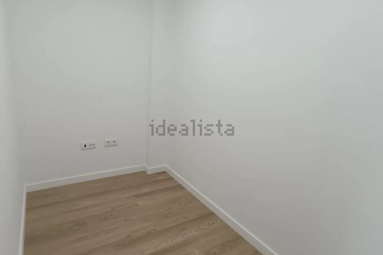 Piso en calle Transversal, 181