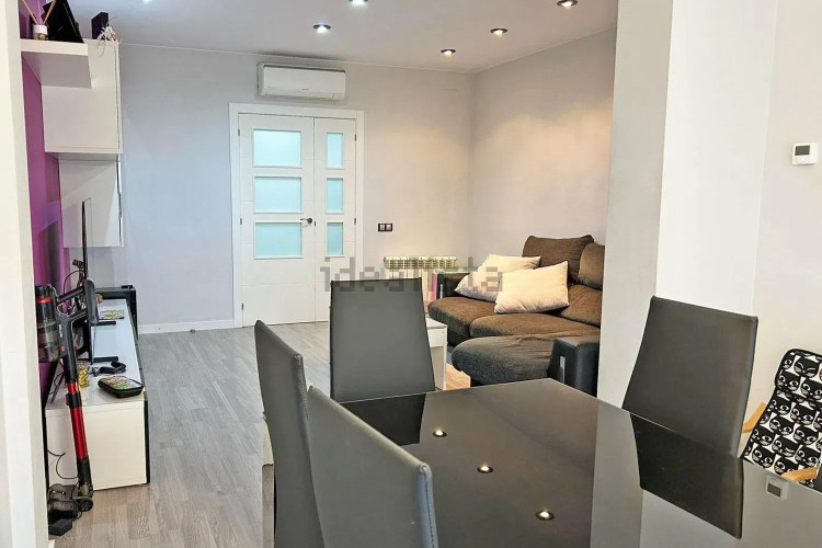 Piso en Barrio Les Arenes