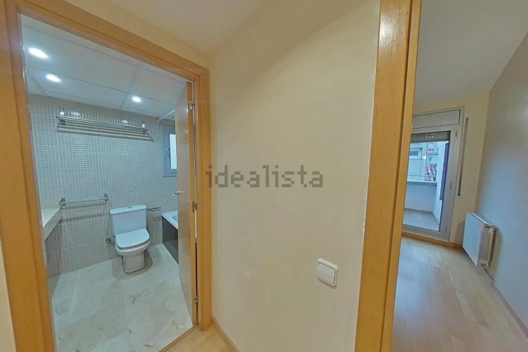 ESPECTACULAR DÚPLEX DE 4DORMITORIOS+3BAÑOS +BALCON+TERRAZA + PARKING (17M).