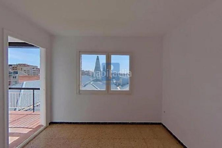 Piso inmueble ilegalmente okupado situado en la calle marinelo bosch 17, 52, , barcelona en Terrassa
