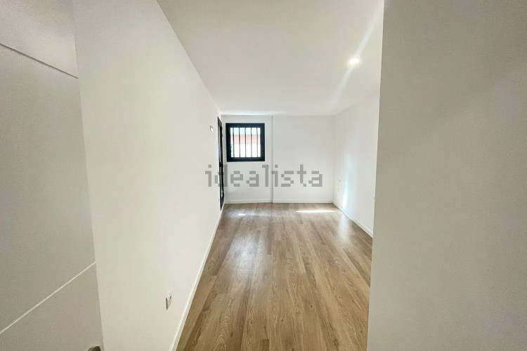 Piso en calle Transversal, 181